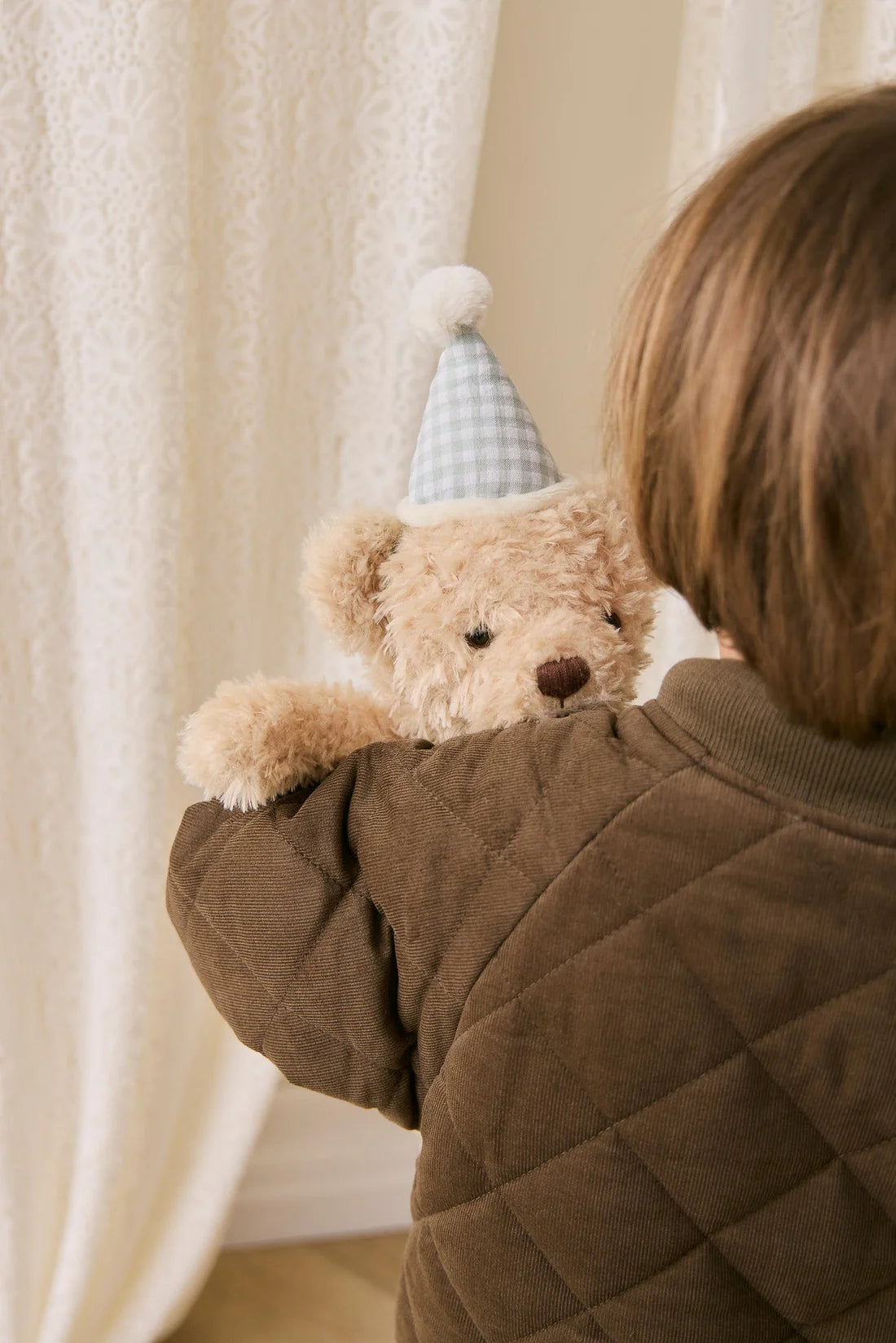 Snuggle Bunnies - Birthday Arthur - Gingham