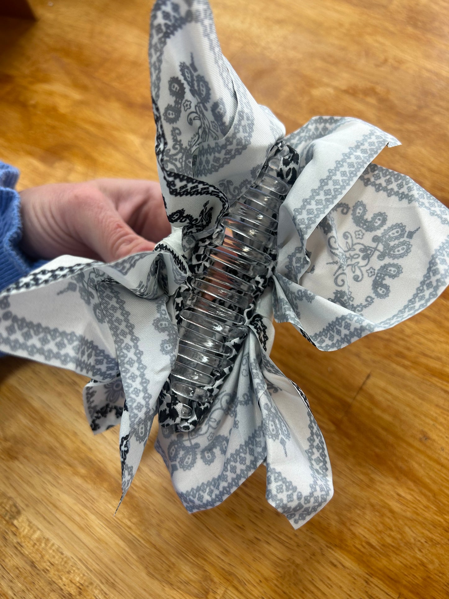 Black & White Fancy Claw Clip