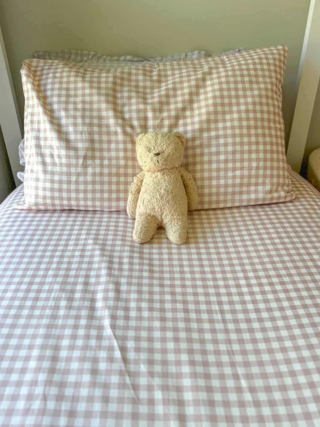 WATERPROOF SINGLE BED SHEET - PINK GINGHAM