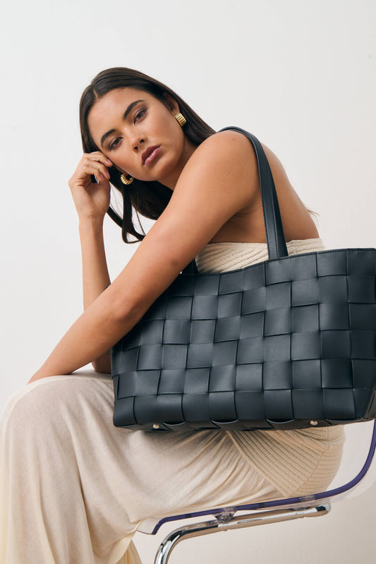 Nelly Woven Tote Bag in Black