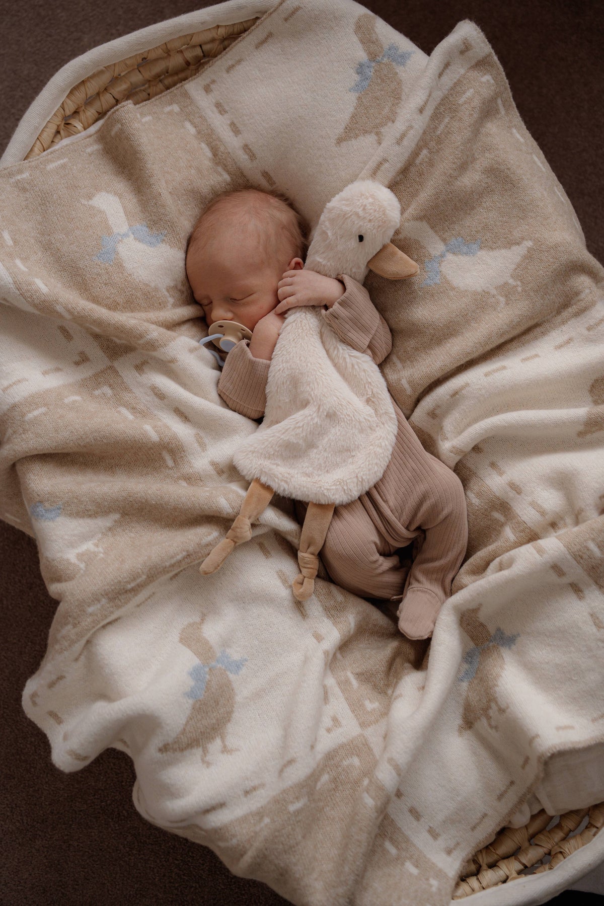 Goosey Gander Knitted Blanket