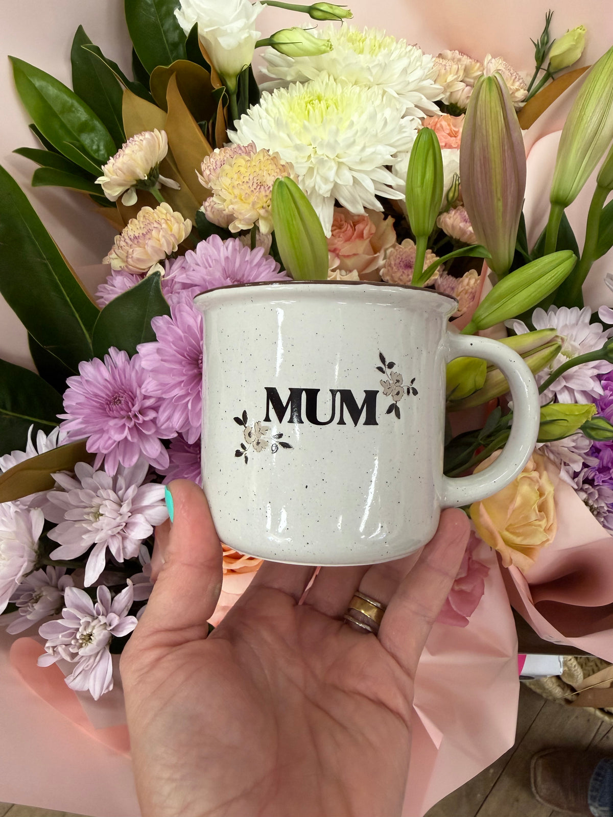 MUG: MUM