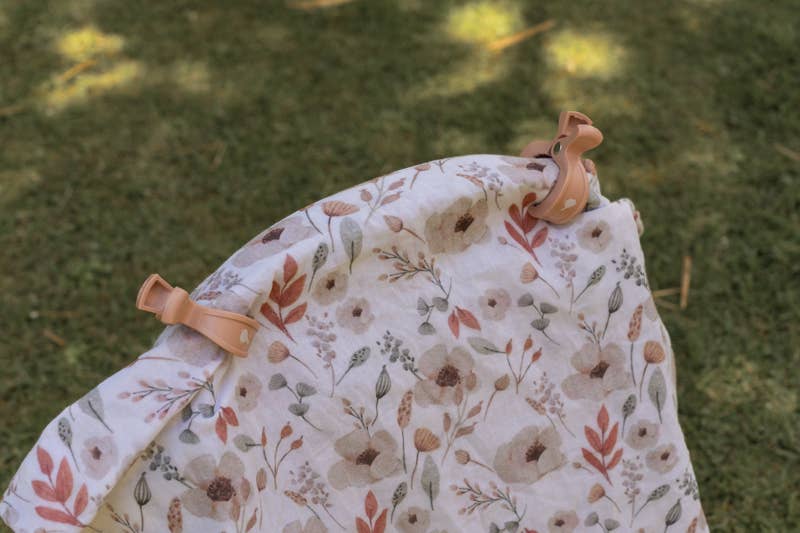 Boho Floral Muslin Wrap & Latte Clips Set