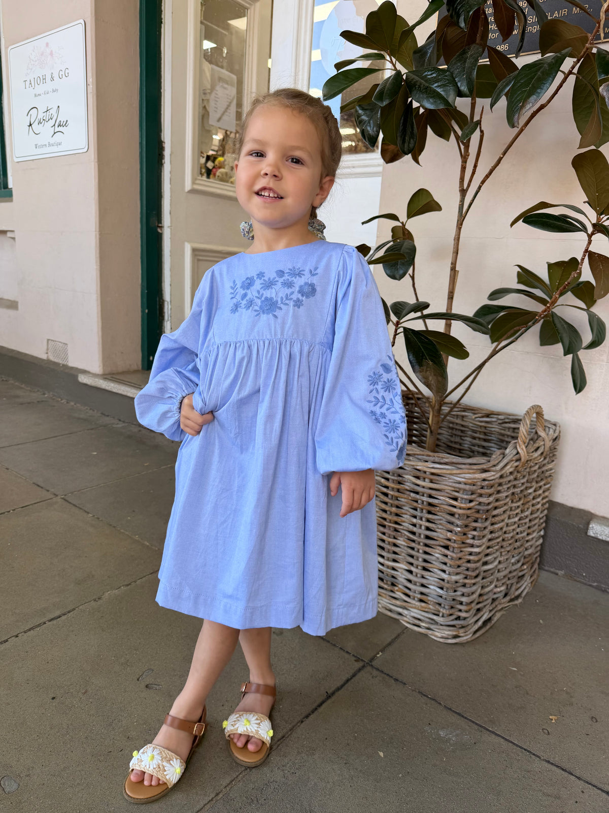 WINNIE EMB. DRESS 3-7 YRS