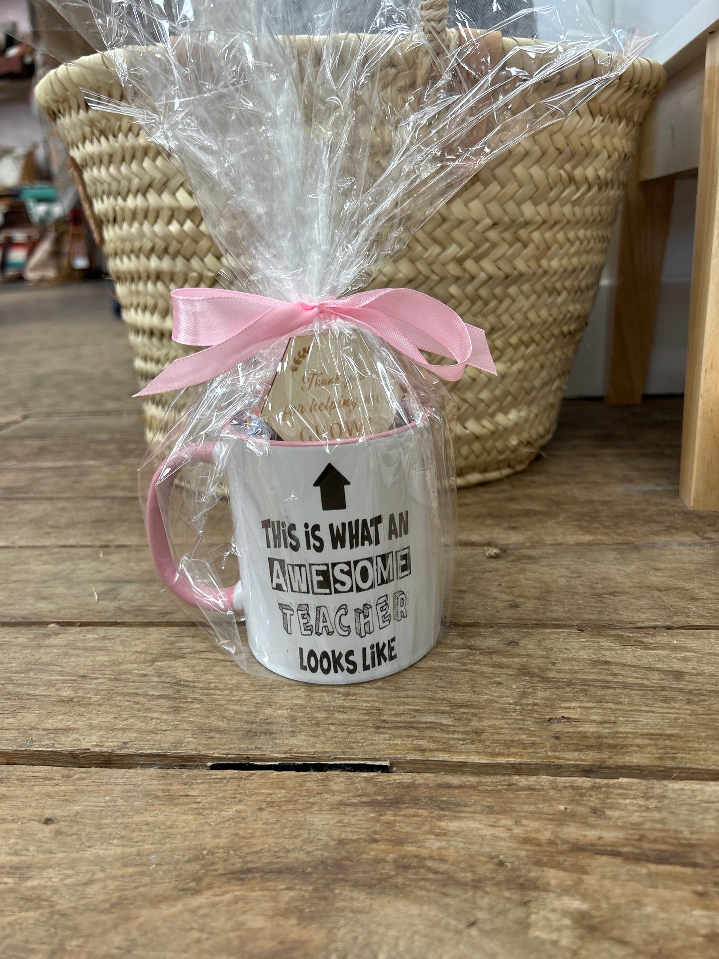 Teacher Mug with lollies - Pink