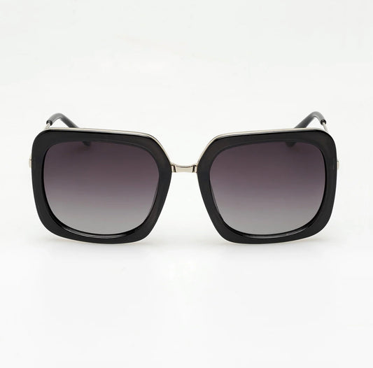 ALEX
Crystal Black I Smoke