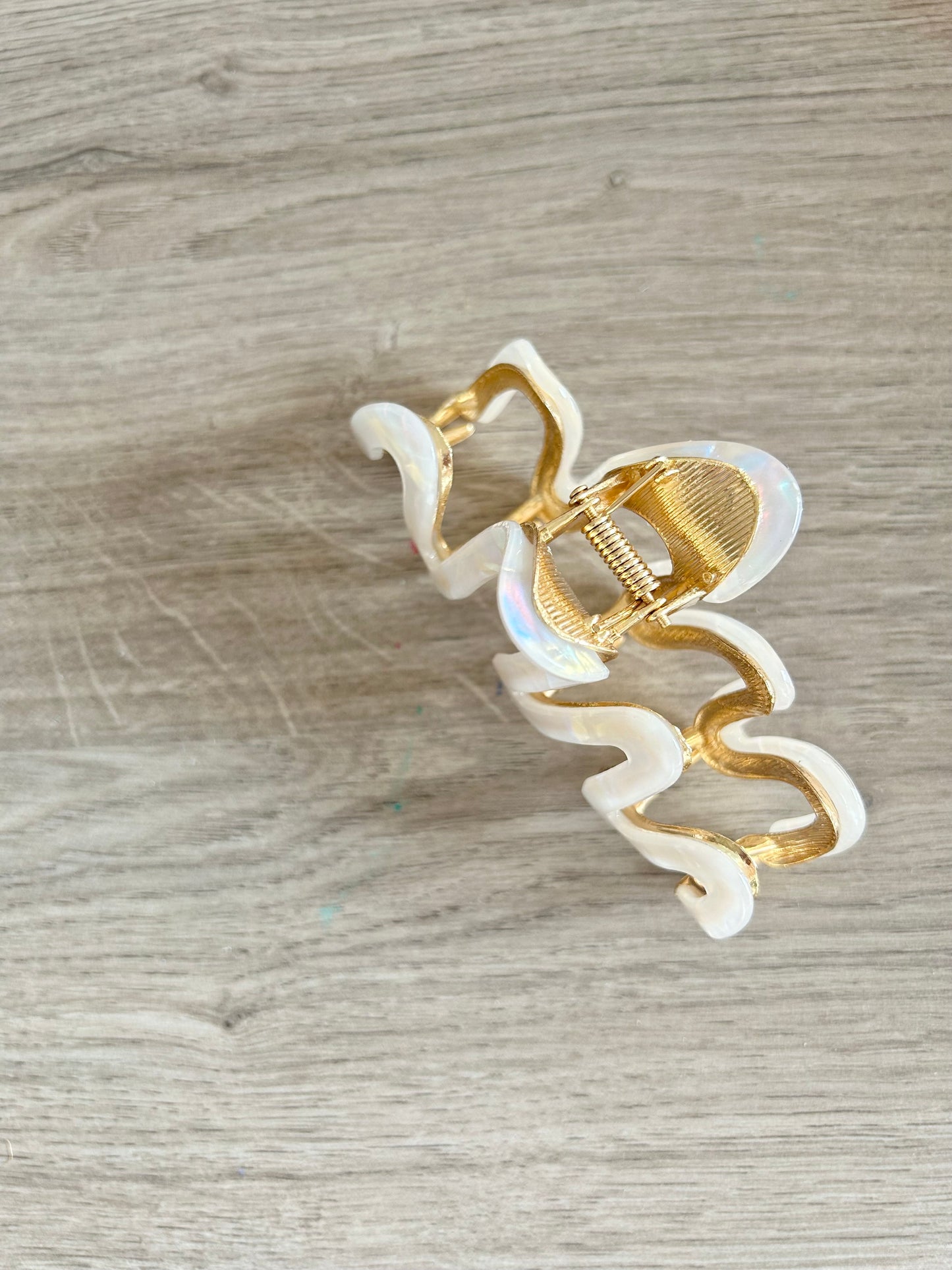 Gold & White Marbled Fancy Claw Clip