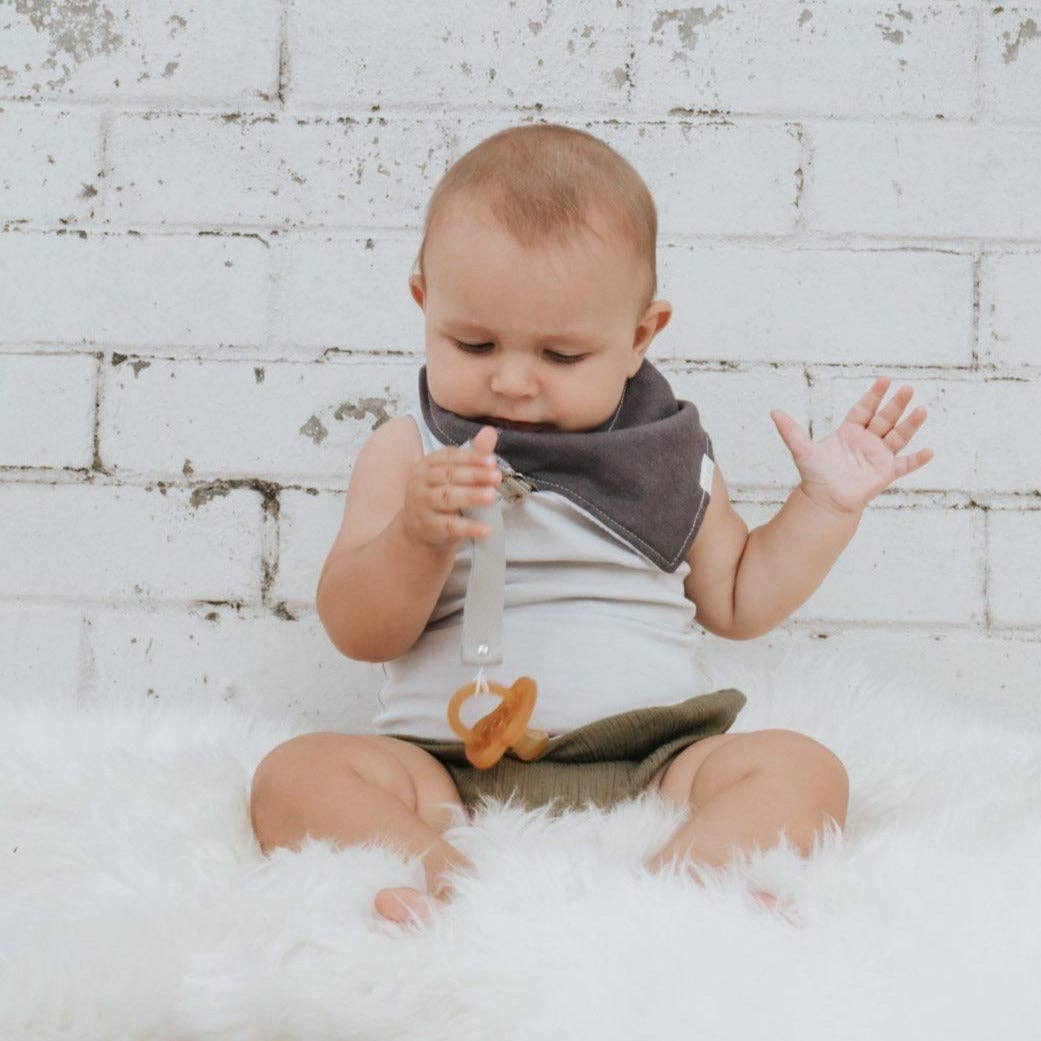 Bandana Dribble Bib Linen | Charcoal